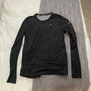 Nike Dry Fit Long Sleeve Top Size Medium